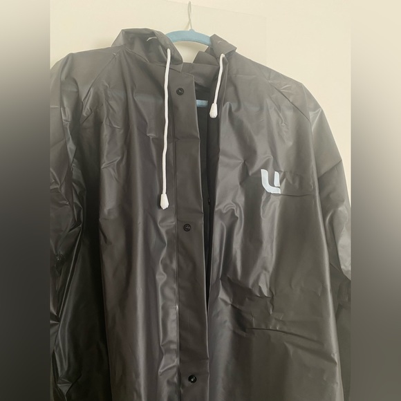 Waterproof Rain Coat - Picture 2 of 5